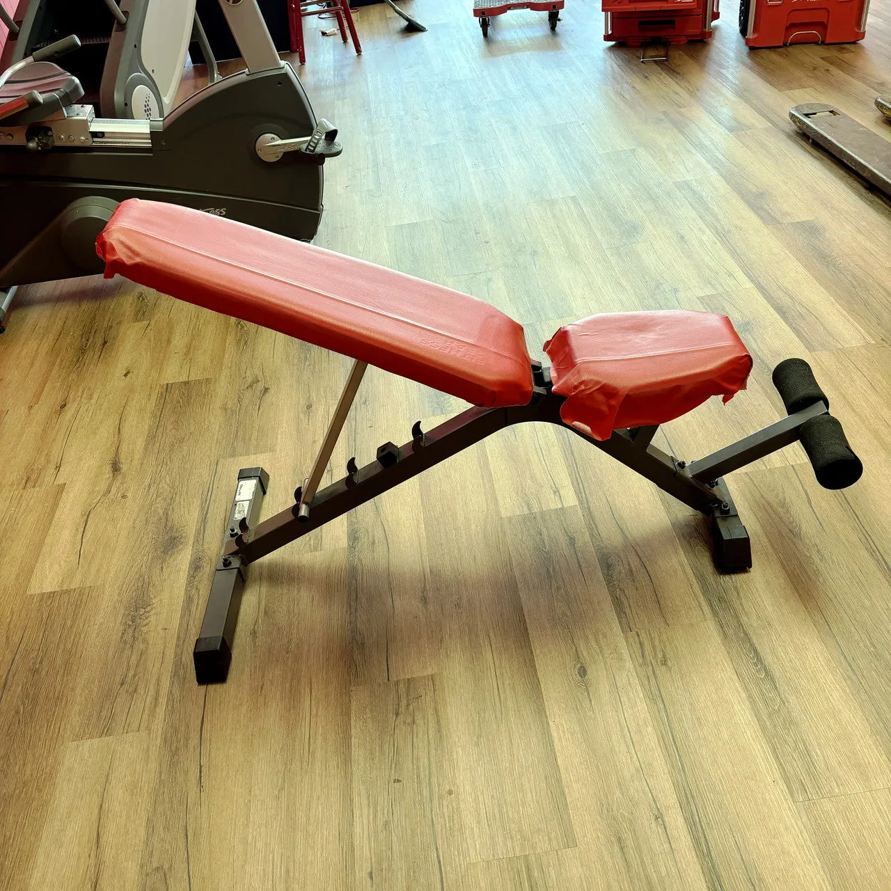 Basic Adjustable Weight Bench