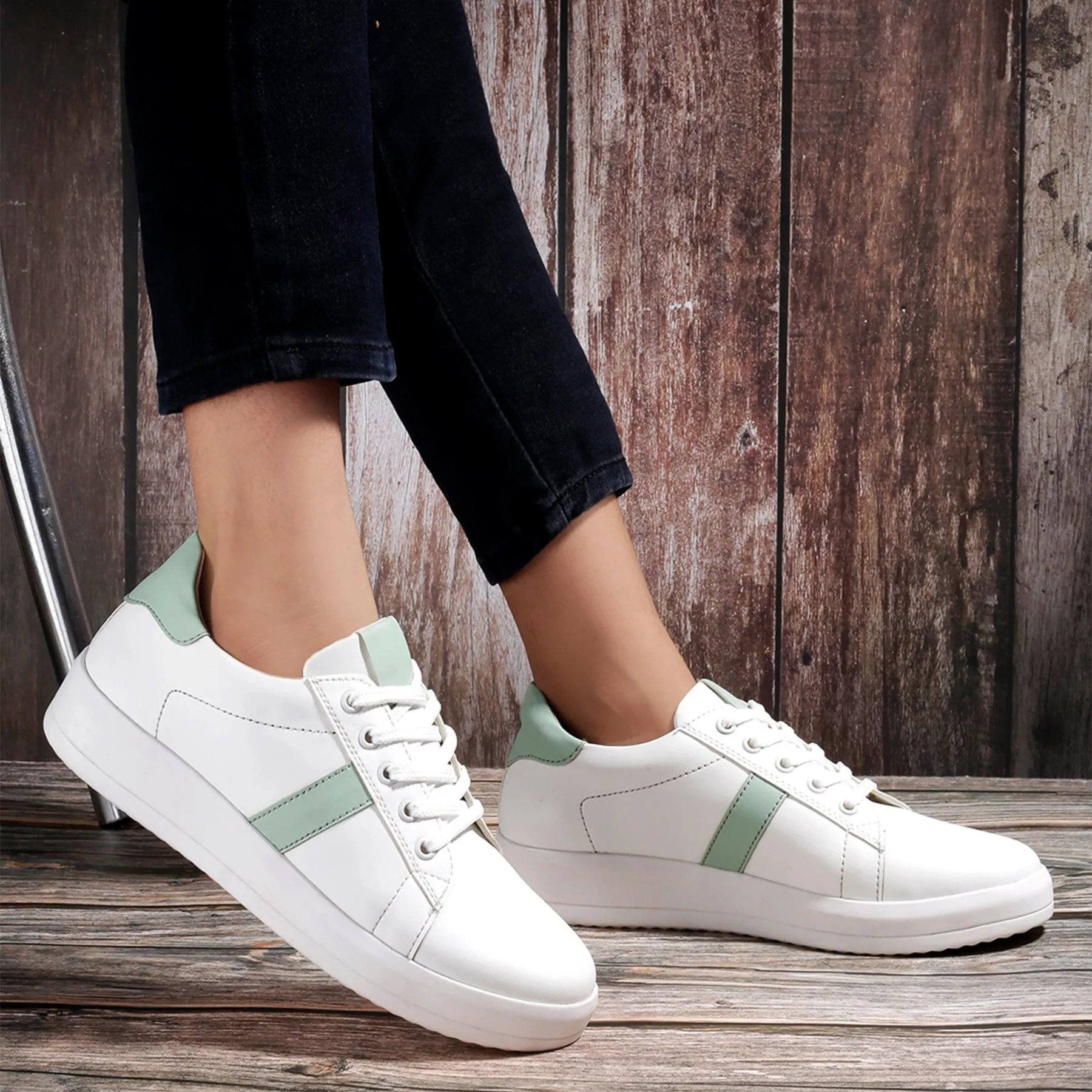 Bxxy Women's Faux Leather Casual Sneakers