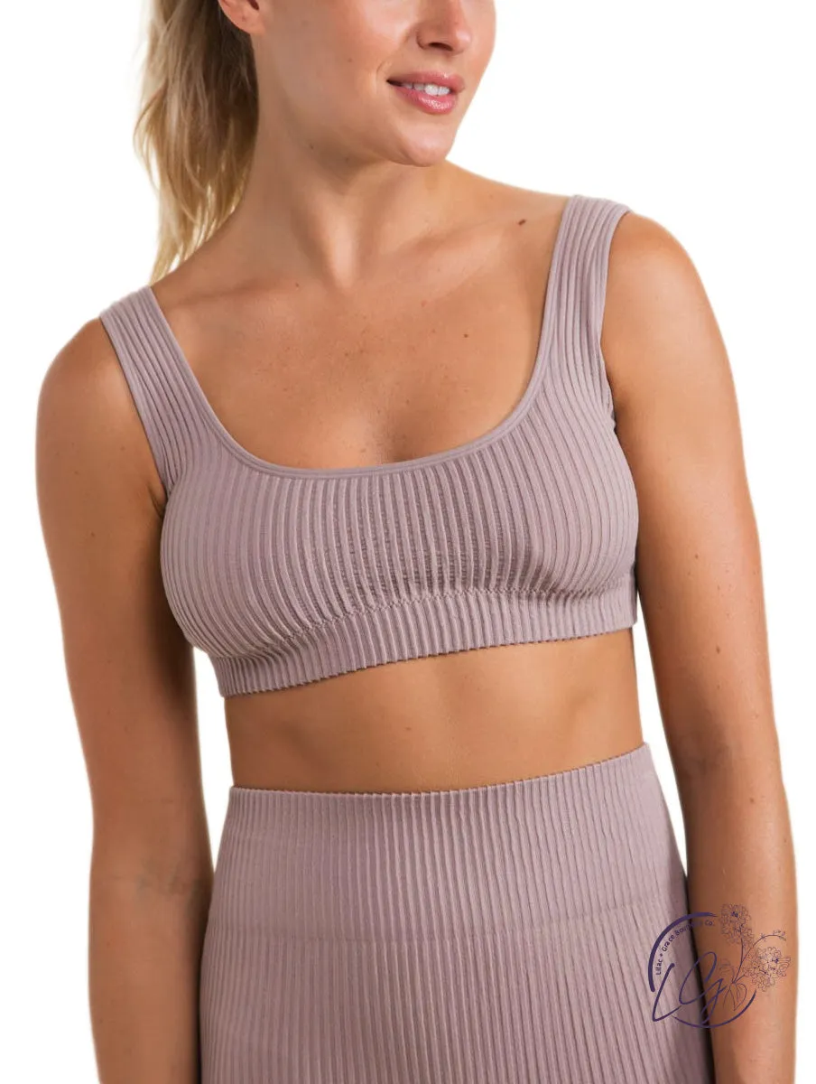 Ribbed Seamless Sports Bra