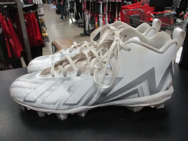 Used Adidas White Football Cleats Size 11