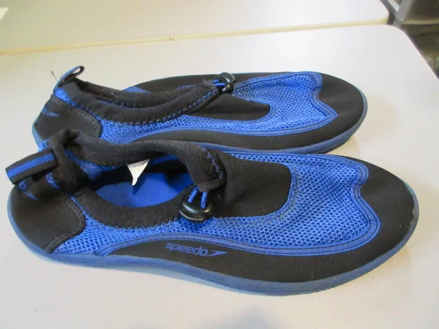 Used Speedo Water Shoes Size 4-5 Large